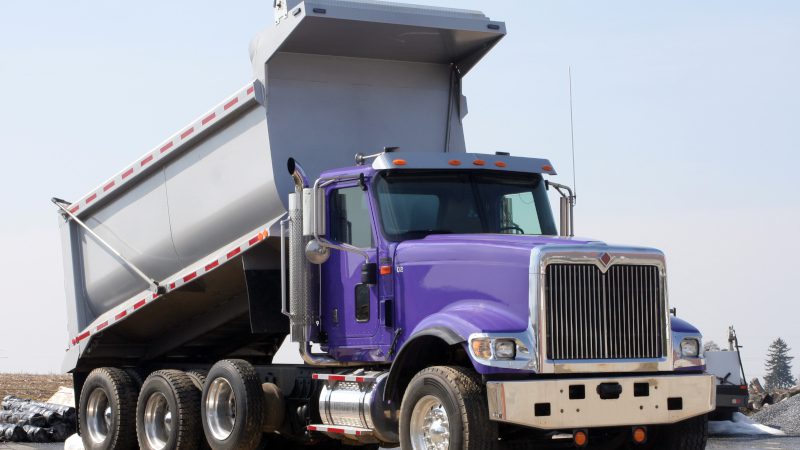 How Do Dump Truck Cylinders Work?